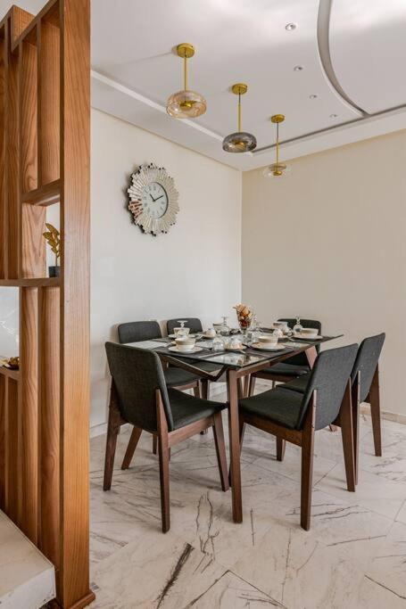 Апартаменты Royale Duplexe Pleine Centre Tanger Экстерьер фото