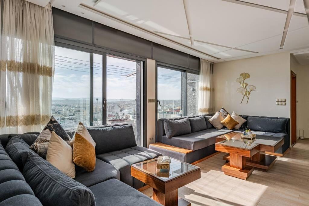 Апартаменты Royale Duplexe Pleine Centre Tanger Экстерьер фото
