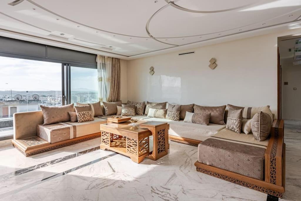 Апартаменты Royale Duplexe Pleine Centre Tanger Экстерьер фото